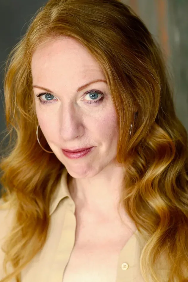 Обложка для Kirsten Johnson