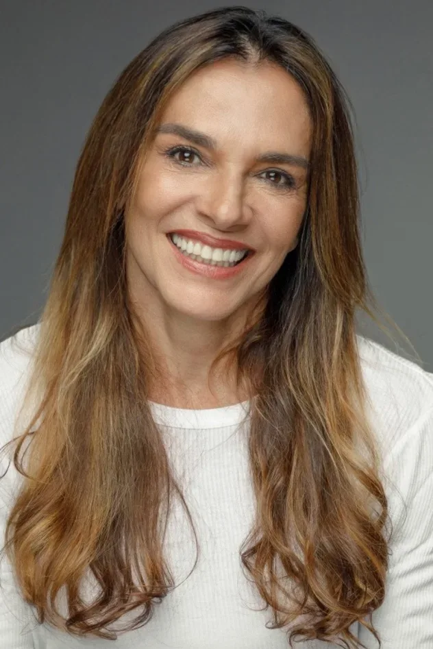 Mara Carvalho için kapak görseli