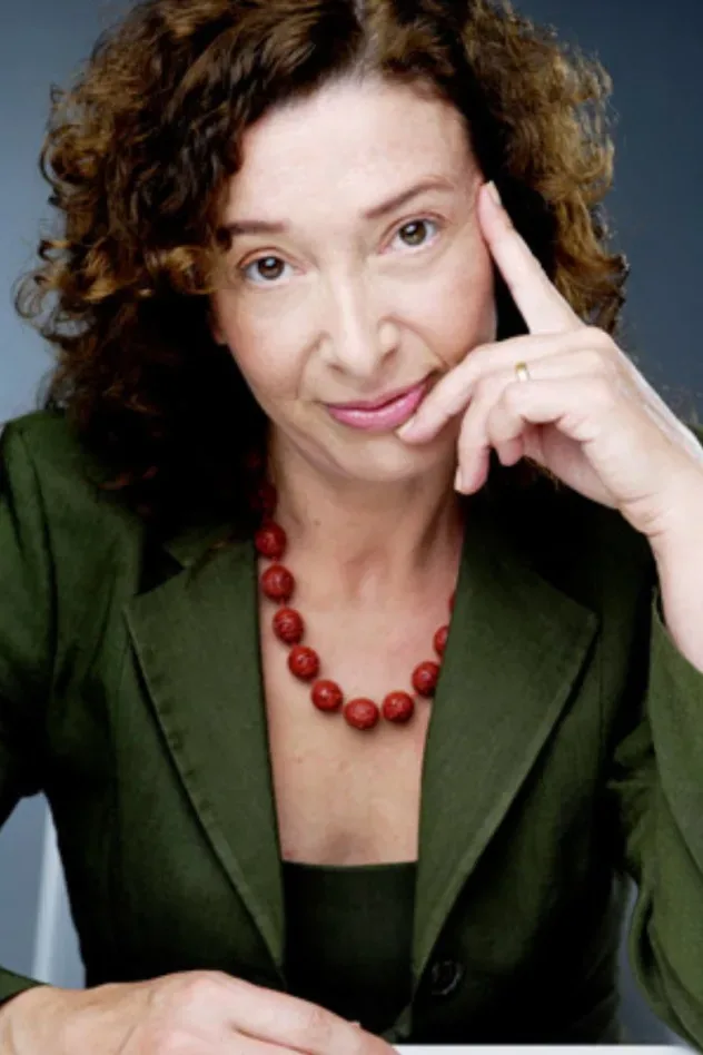 Обложка для Isabel Leitão