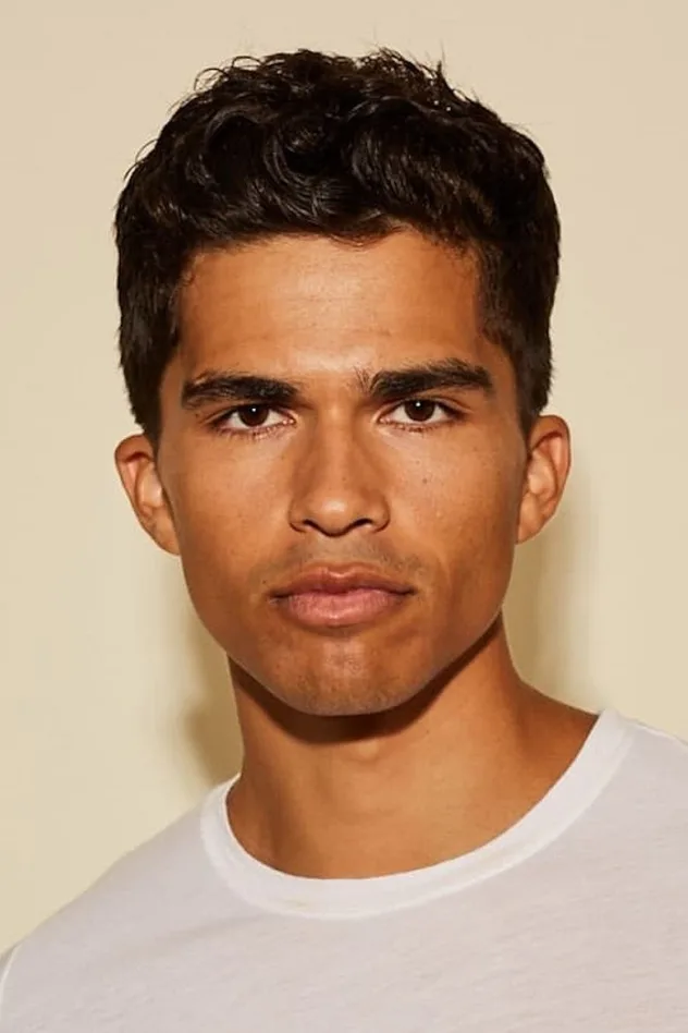 foto de Alex Aiono