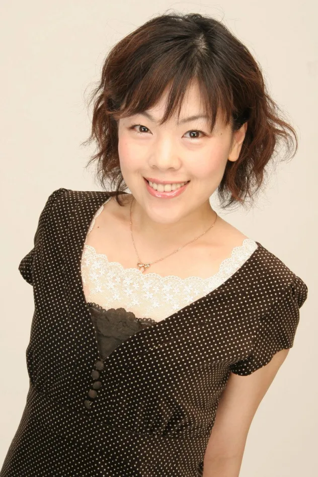 фото 小松里歌