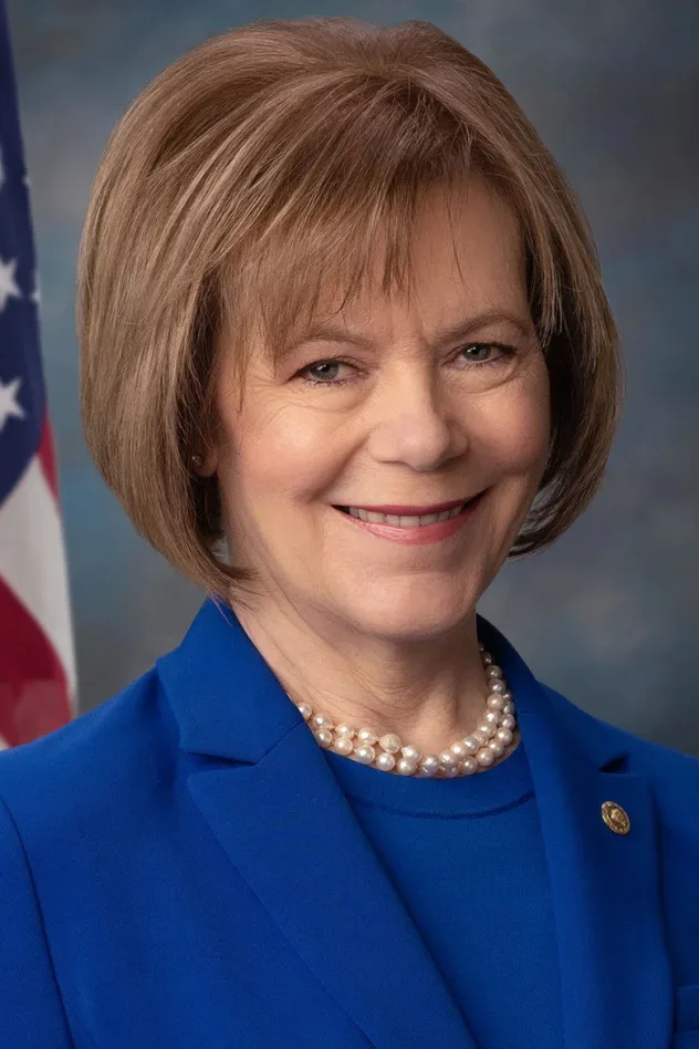Обложка для Tina Smith