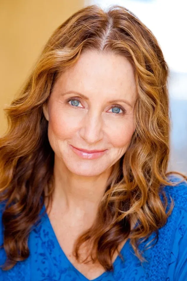صورة الغلاف لـ Gwen Holloway