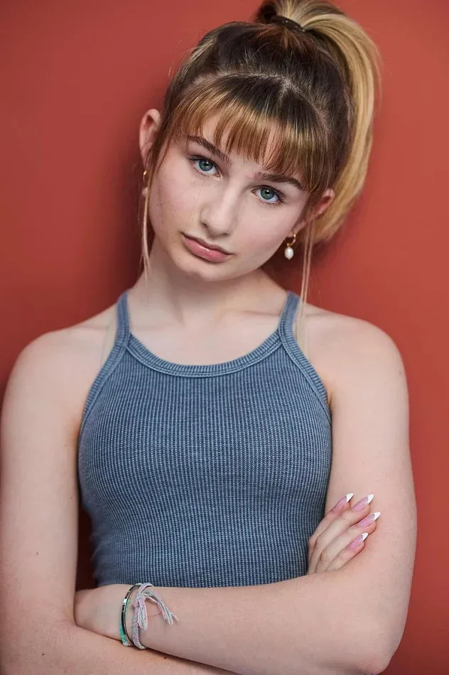 Обложка для Mia Bella