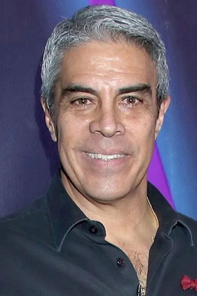Luis Gatica için kapak görseli