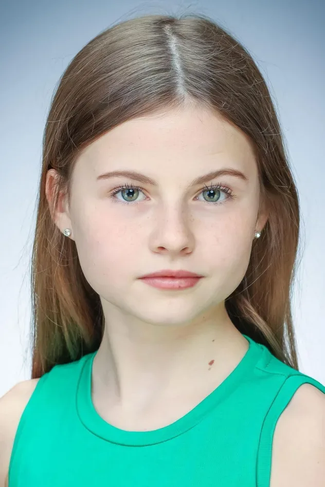 Cover image for Sienna Sayer