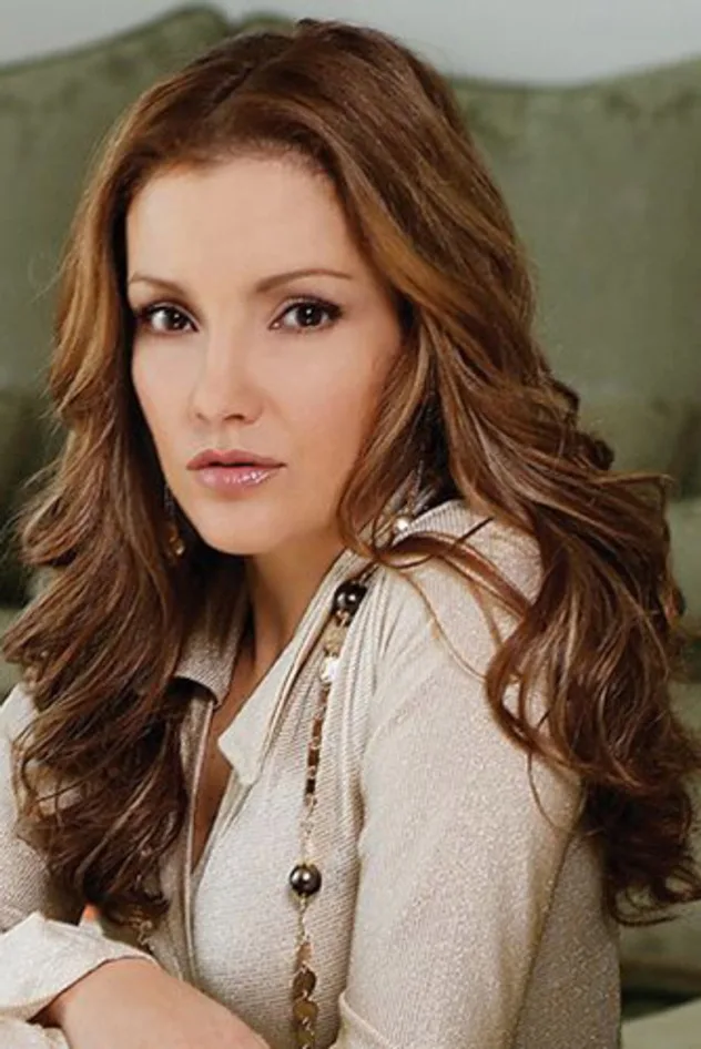 Karla Álvarez photo