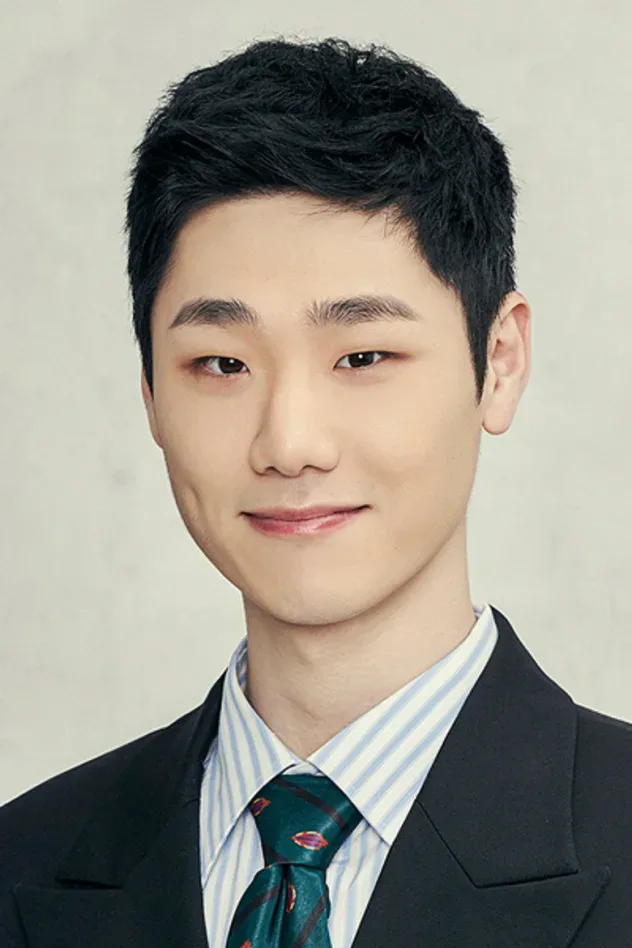 Cover image for Lee Bong-joon