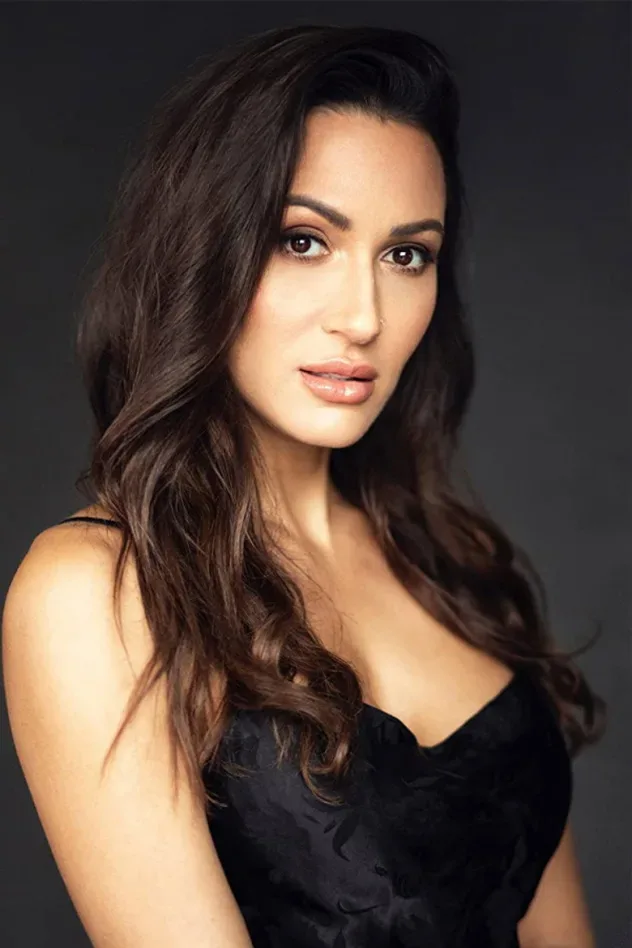 Обложка для Sitara Hewitt