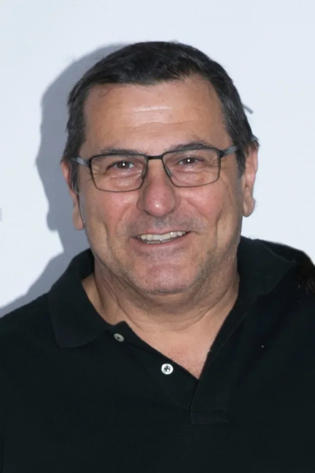 Imagen de portada para Kostas Apostolidis