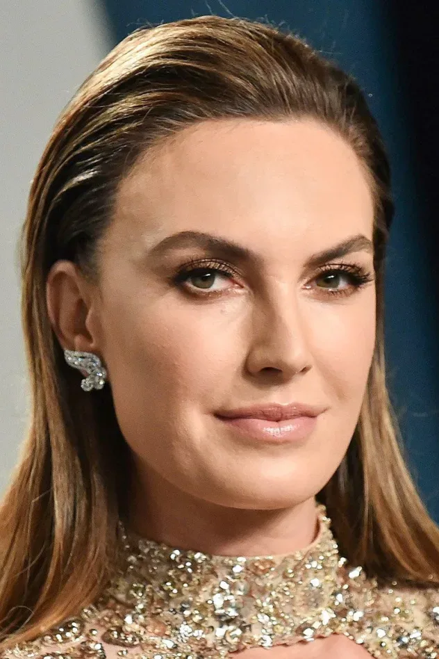 Elizabeth Chambers için kapak görseli