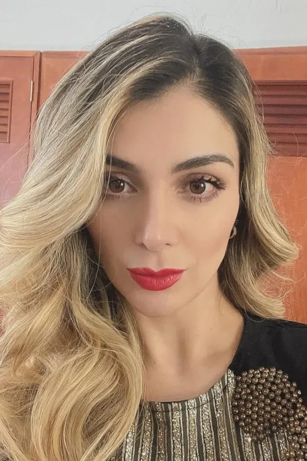 Обложка для Marilyn Patiño