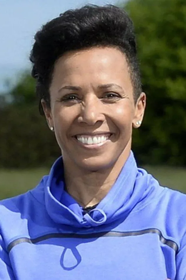Обложка для Kelly Holmes