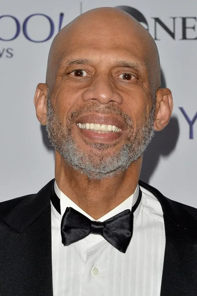 Imagen de portada para Kareem Abdul-Jabbar