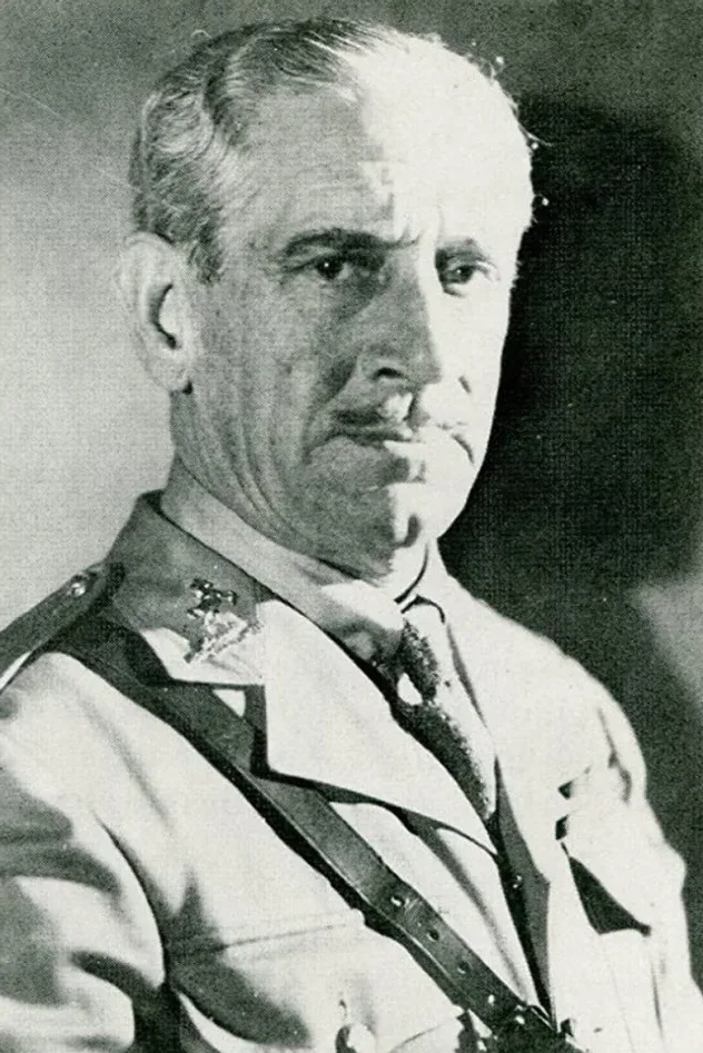 Обложка для Claude King