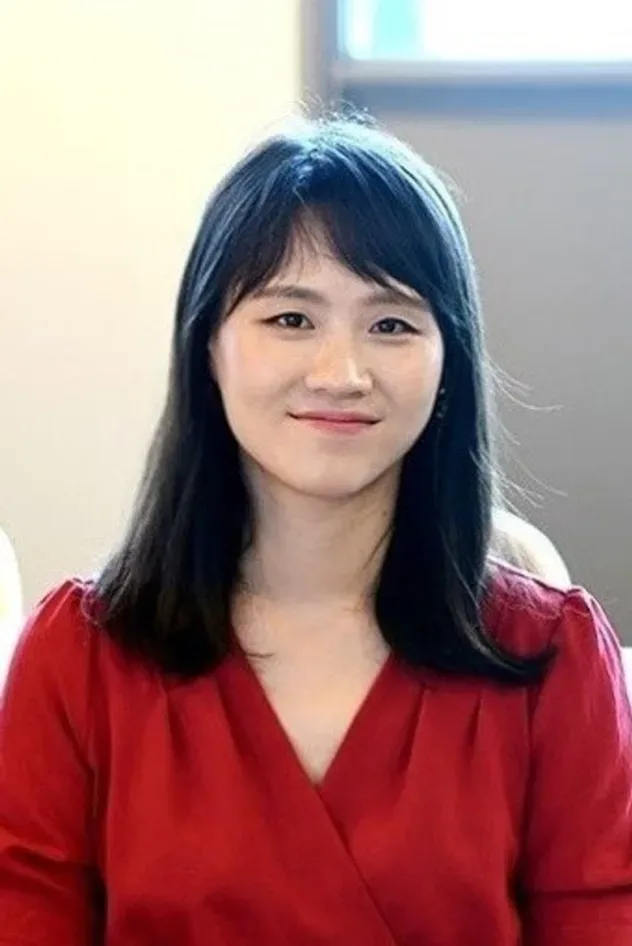 Cover image for Kim Yeon-woo