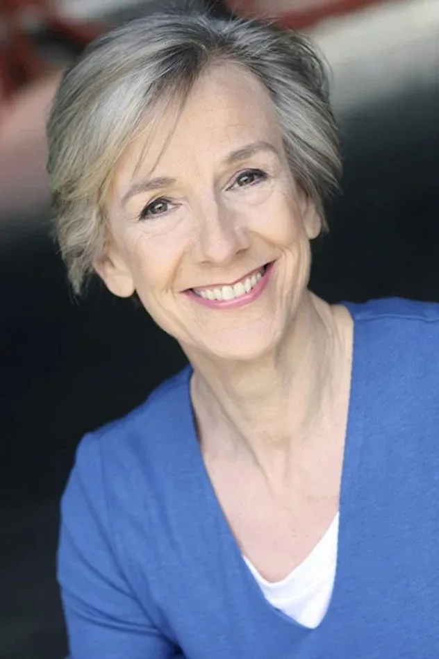 صورة الغلاف لـ Maggie Low