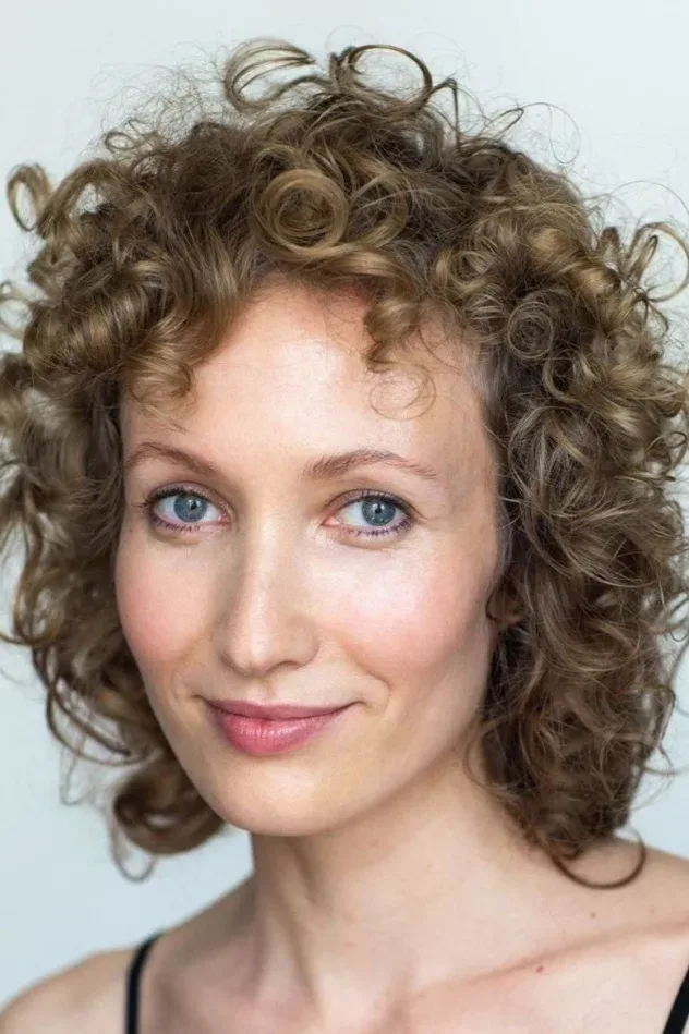 صورة الغلاف لـ Irina Abraham