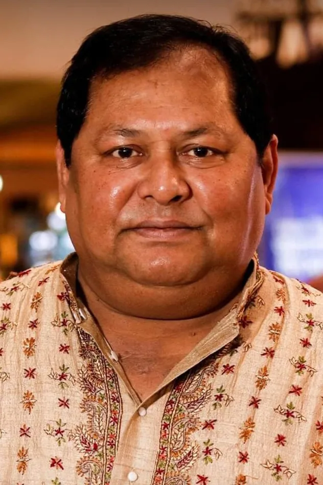 фото Kharaj Mukherjee