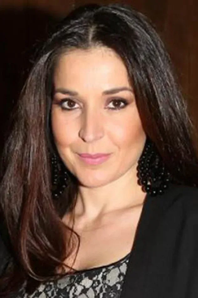 Valeria Kouroupi için kapak görseli