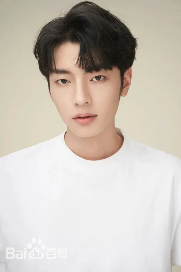 Imagen de portada para Zhang Jiaxin