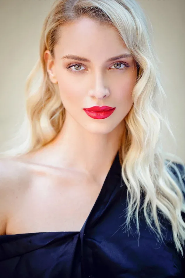 Обложка для Ema Kovac