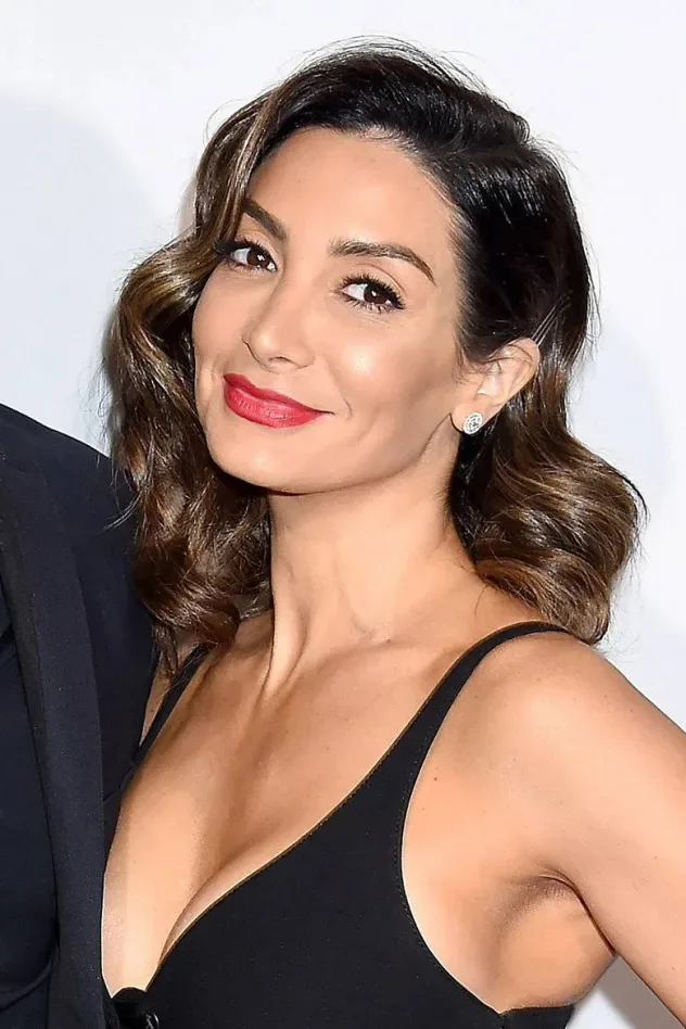 Cover image for Courtney Lopez