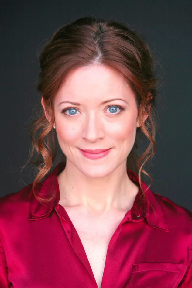 Elizabeth Bogush fotoğrafı