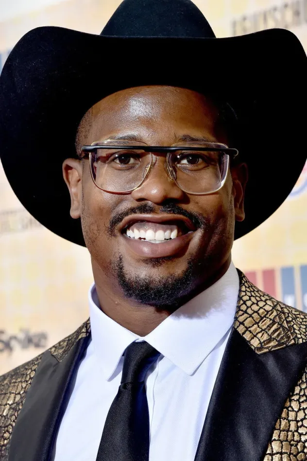 Обложка для Von Miller