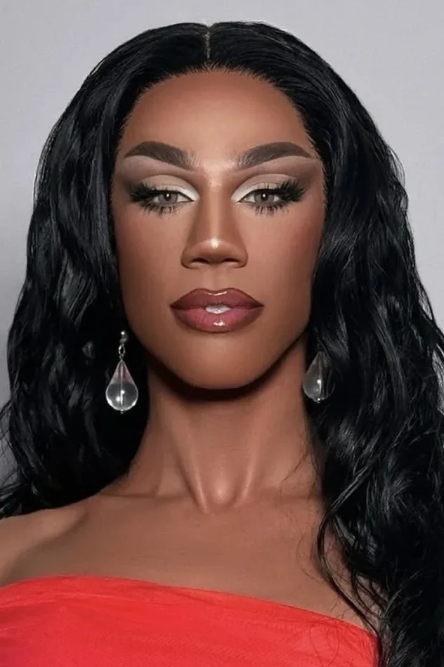 Обложка для Naomi Smalls