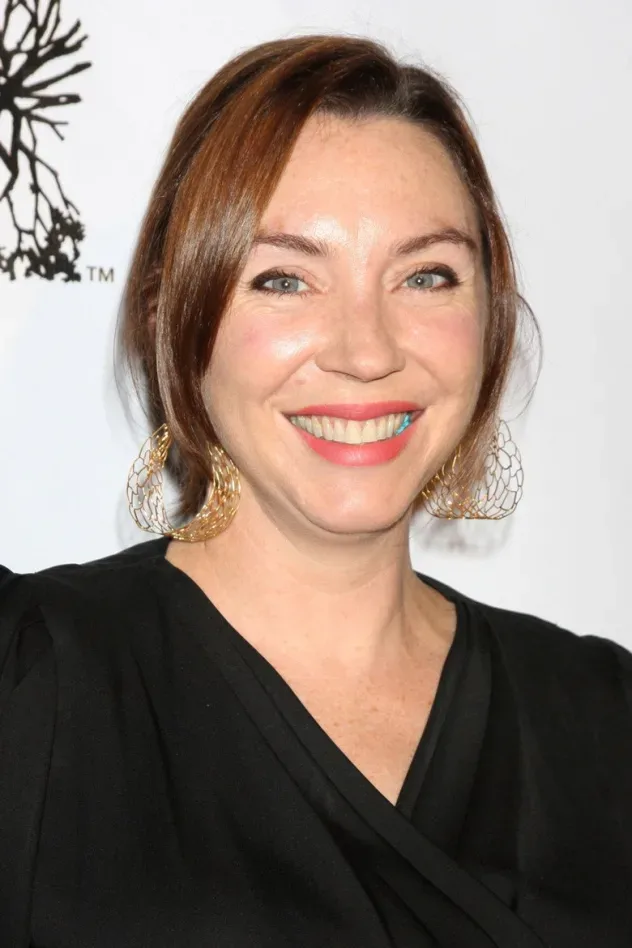 Imagen de portada para Stephanie Courtney