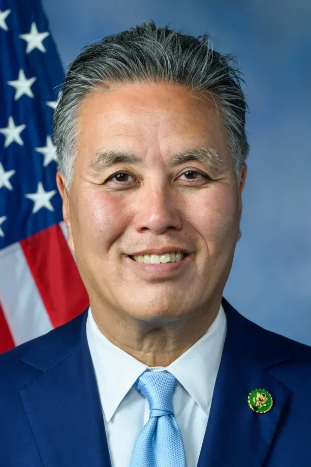 Imagen de portada para Mark Takano