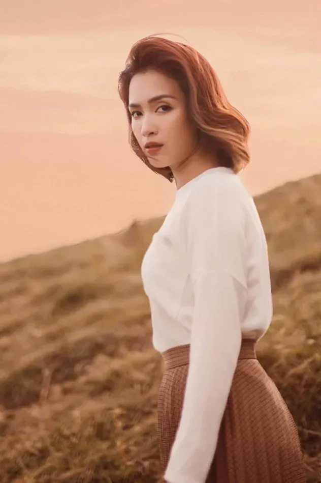 Imagen de portada para Ái Phương