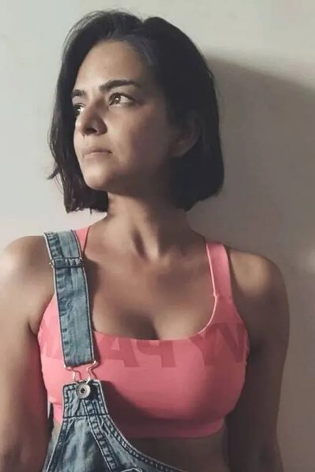 Credit poster
