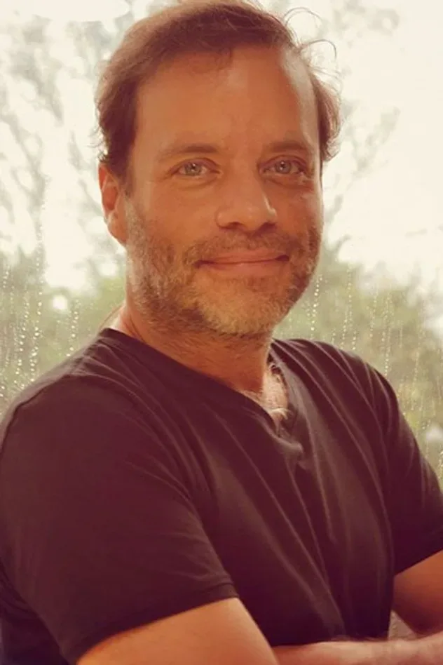صورة الغلاف لـ Carlos Mariño