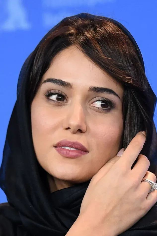 صورة الغلاف لـ Parinaz Izadyar