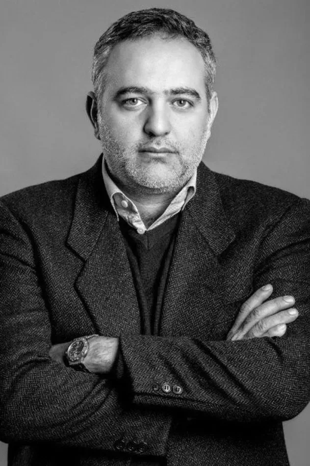 Mohamed Hefzy için kapak görseli