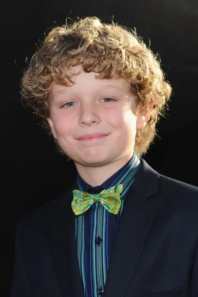 Обложка для Riley Thomas Stewart