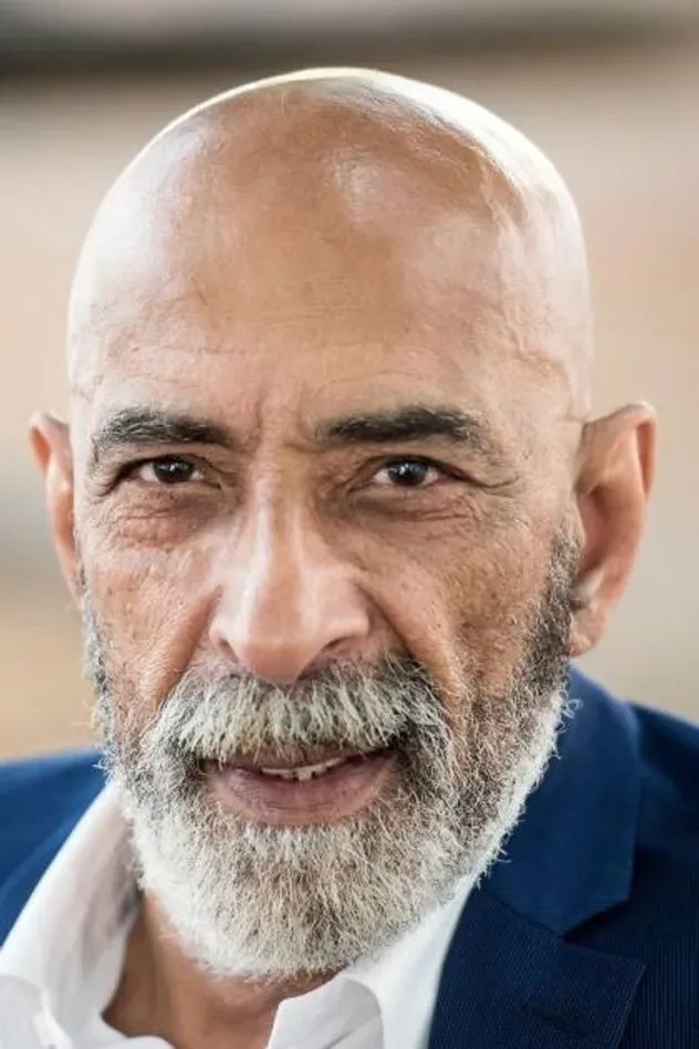 Noureddine Farihi için kapak görseli