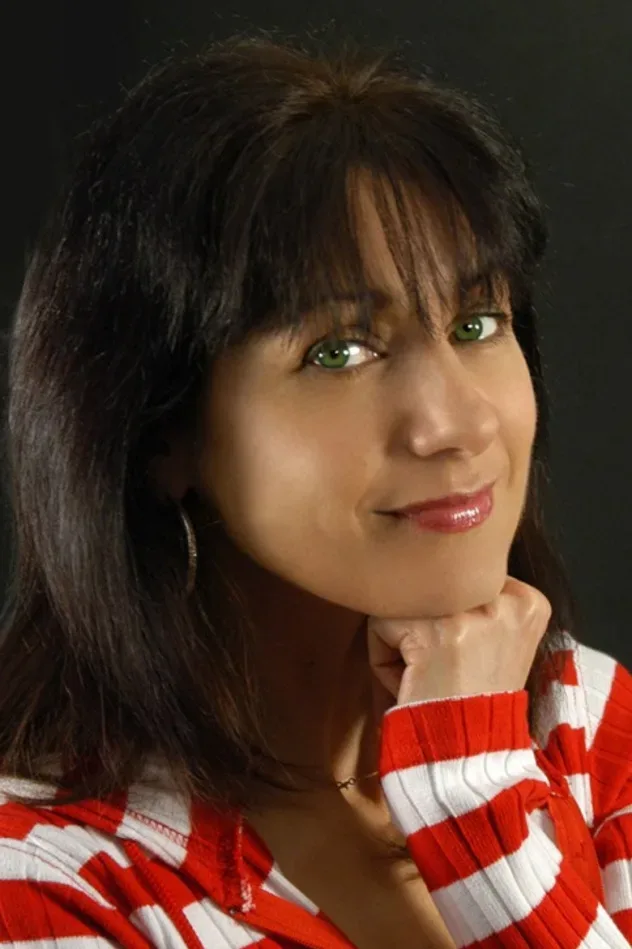 صورة الغلاف لـ Julie Bataille