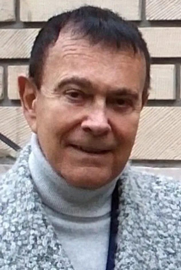 صورة الغلاف لـ Claude Kahn