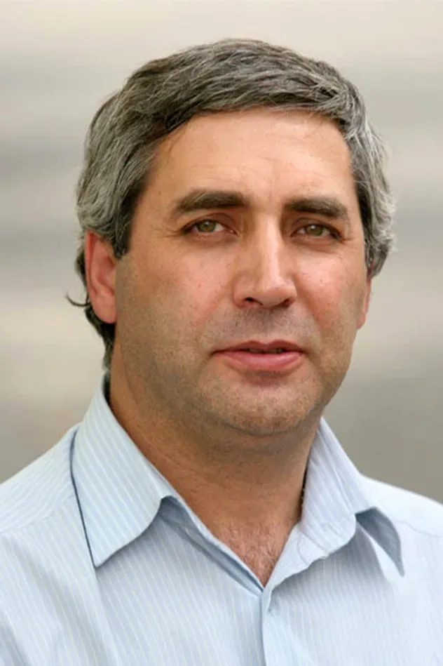 Imagen de portada para Ebrahim Hatamikia