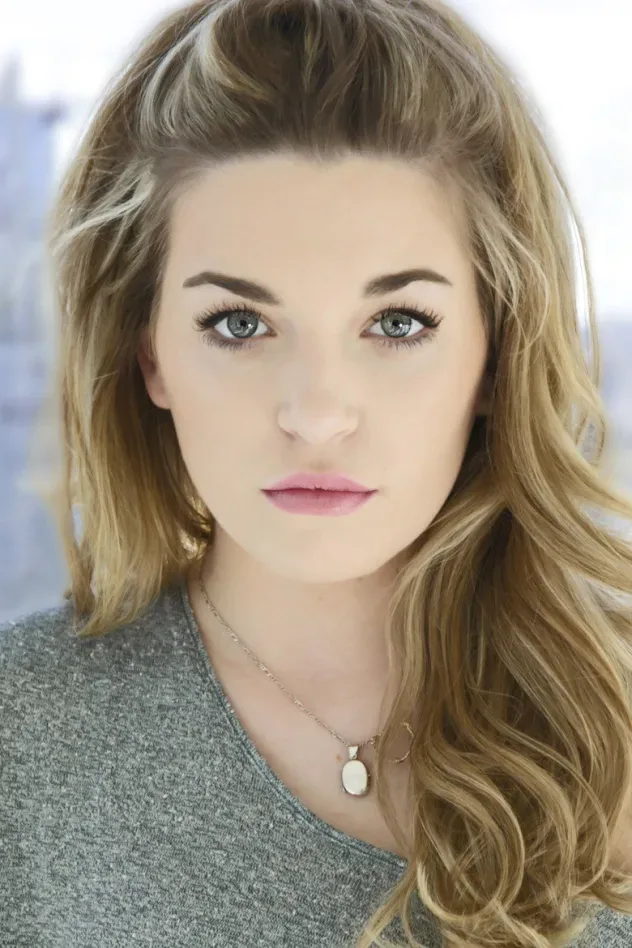 Обложка для Carly McKillip