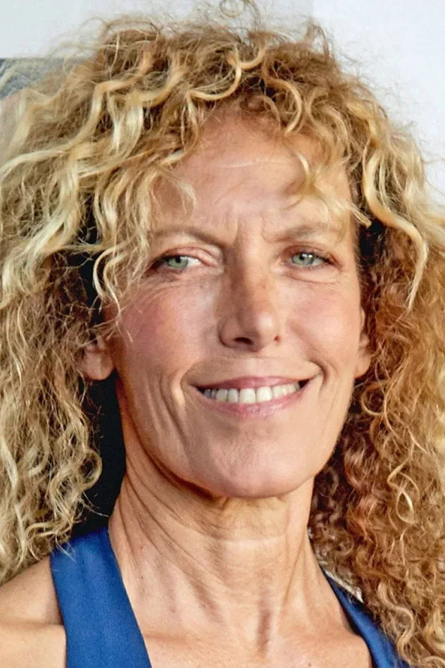 Carmen Conesa için kapak görseli