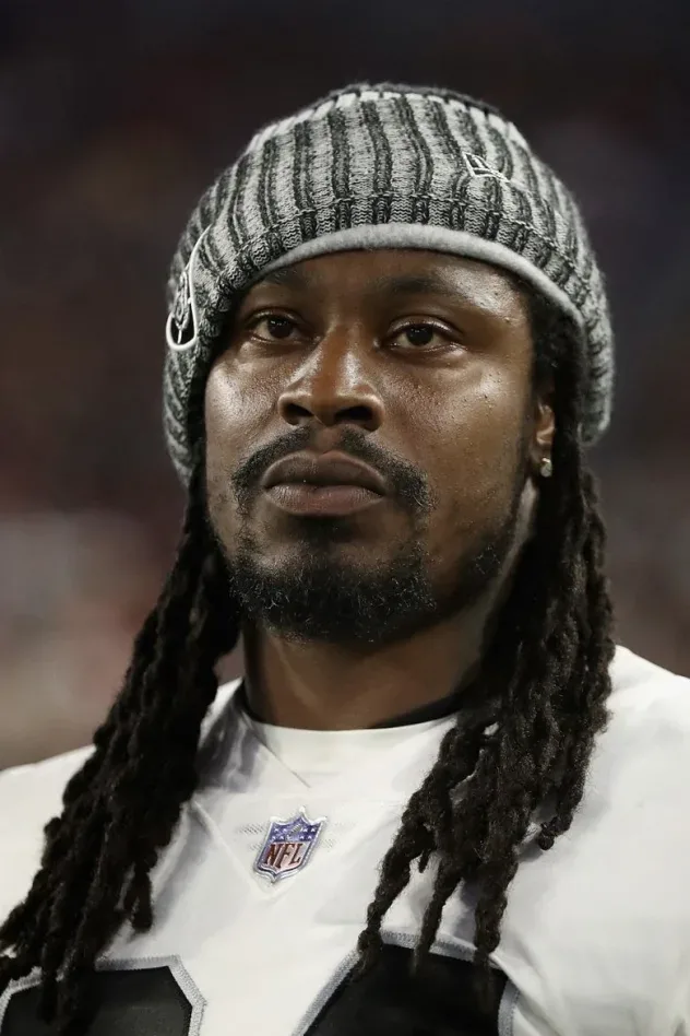 Cover image for Marshawn Lynch