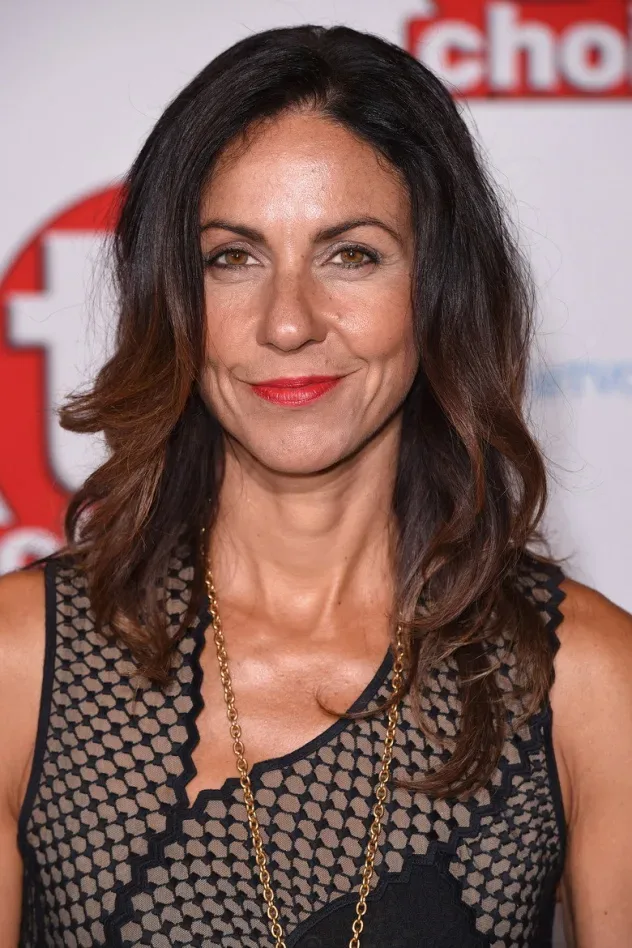 Обложка для Julia Bradbury