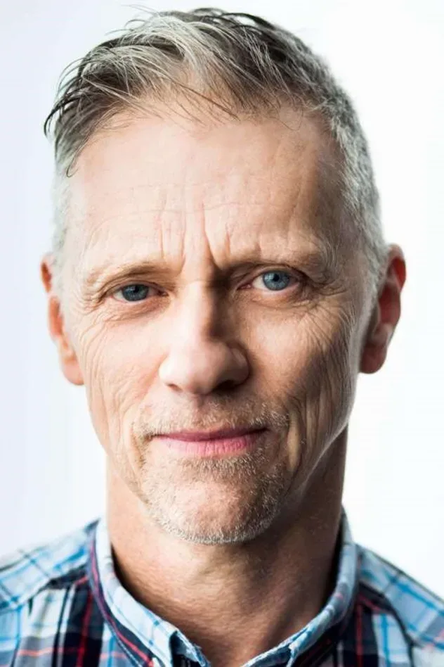 Mark Hennessy için kapak görseli