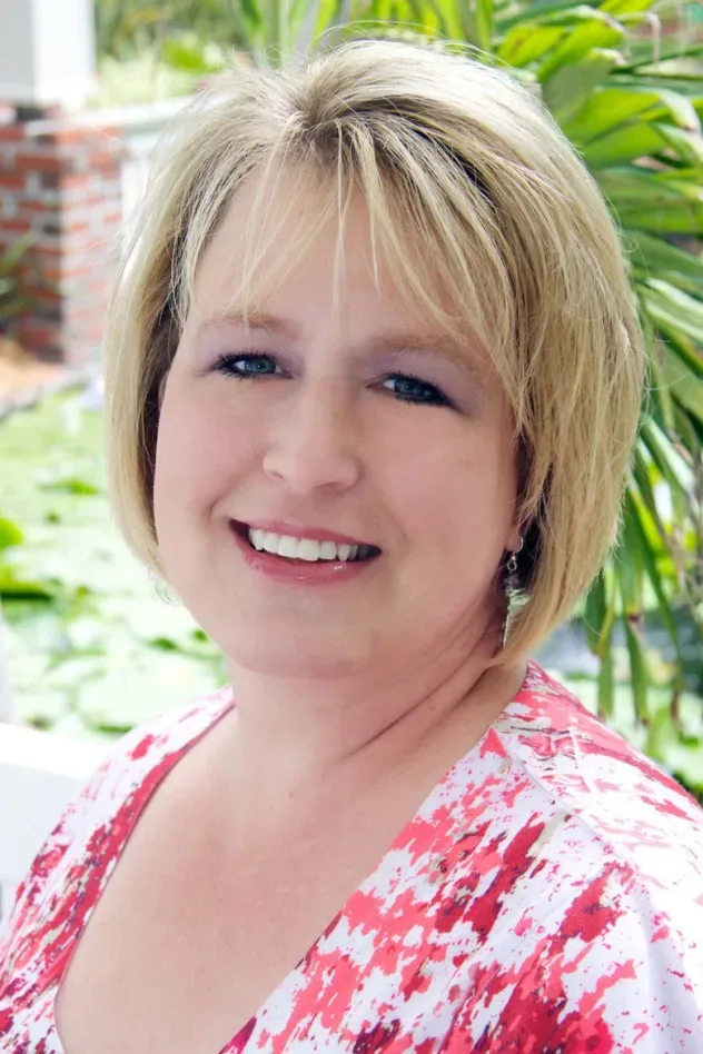 Cover image for Janelle Denison