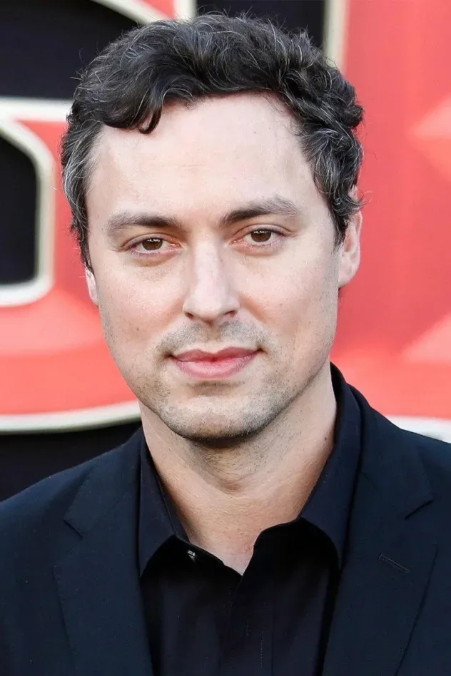 Imagen de portada para John Francis Daley