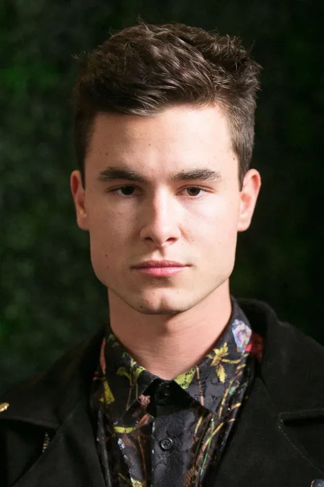Cover image for Kian Lawley